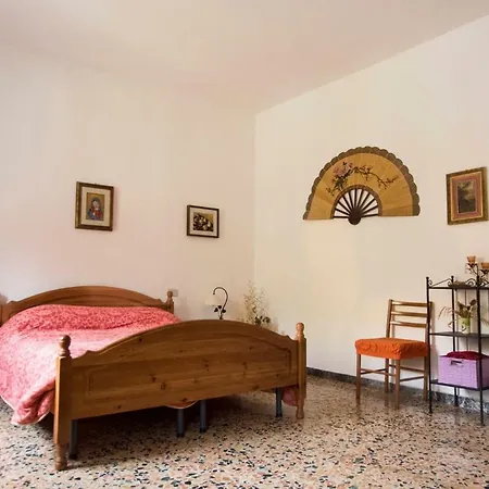 Rustic Tuscan Apartment *